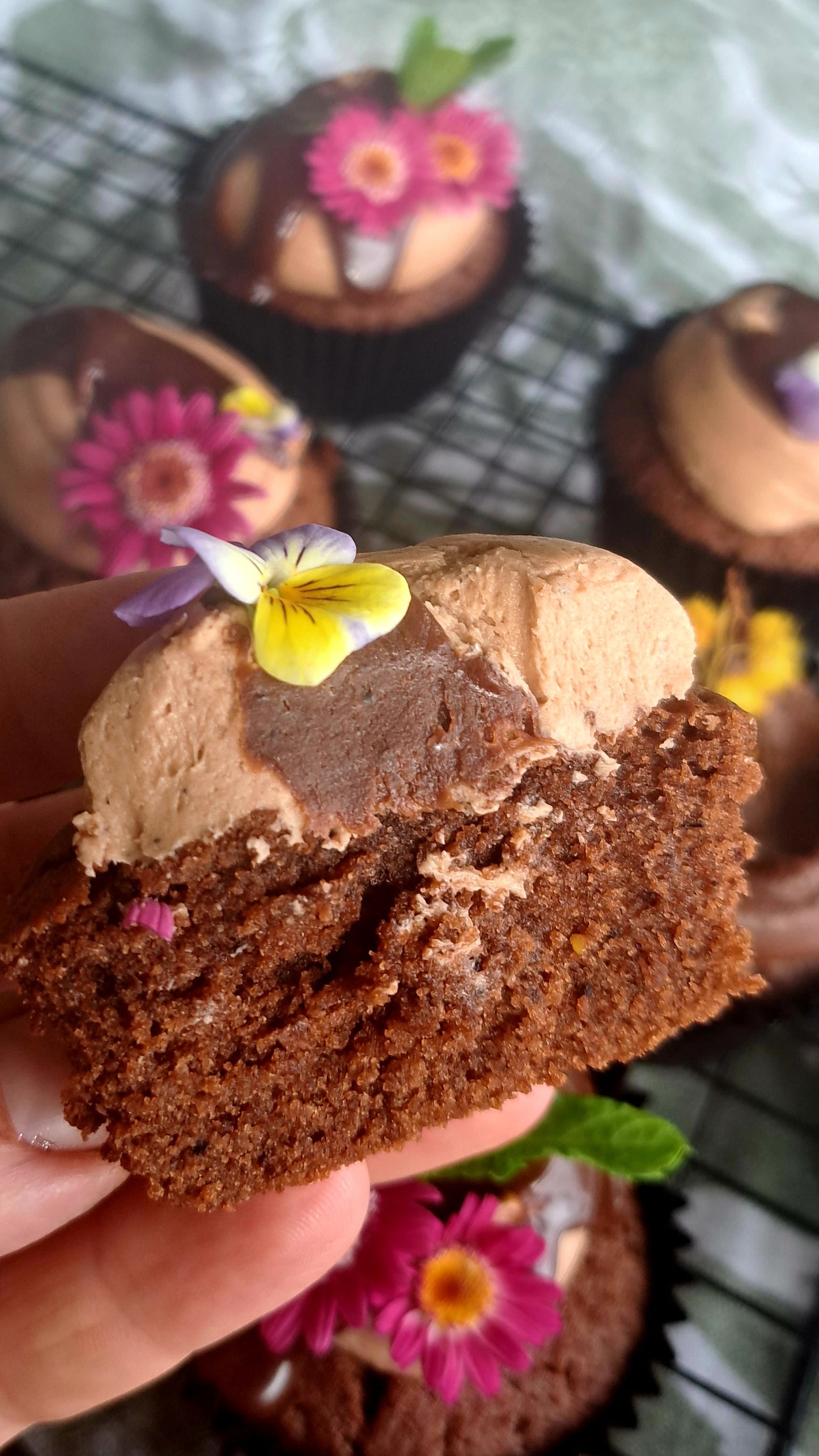 Chocolate & Blooms - the sweetest cupcakes ever!