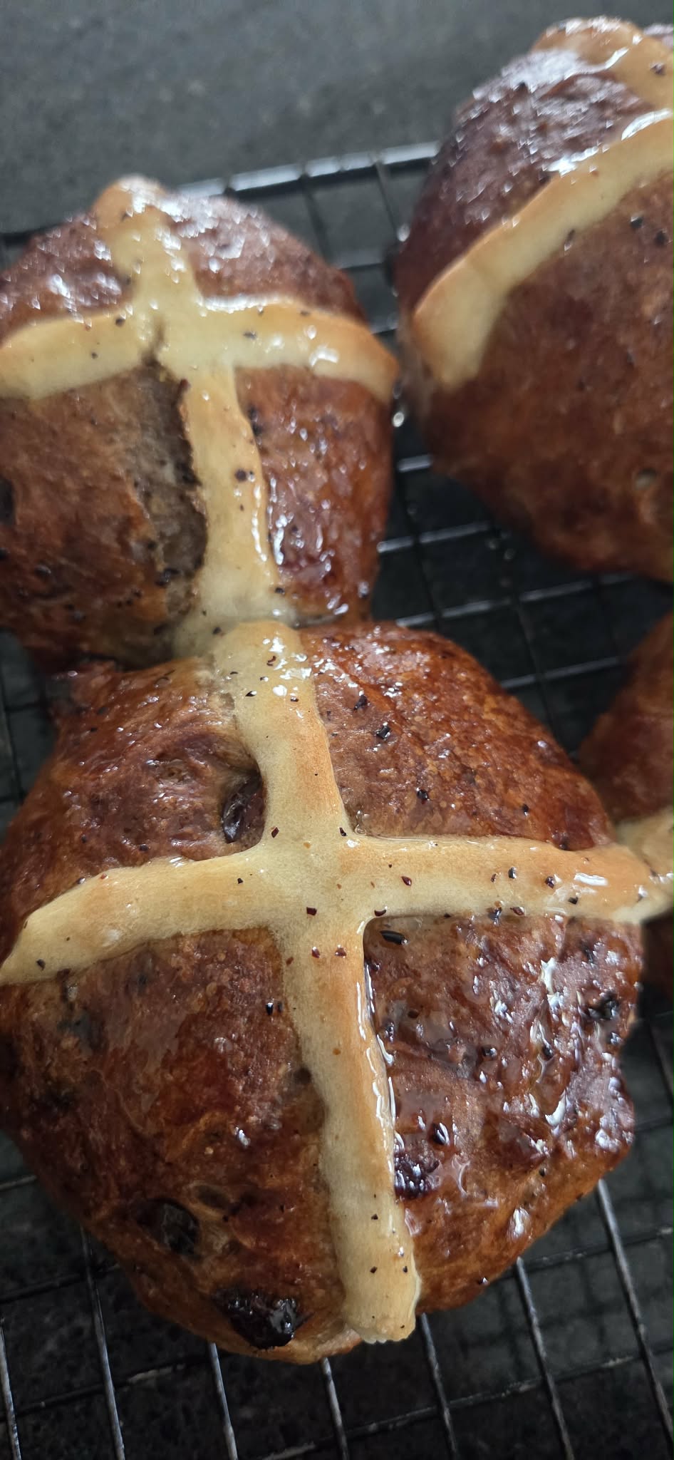 Hot Cross Buns - Freshly Baked (6 or 12 Pack)